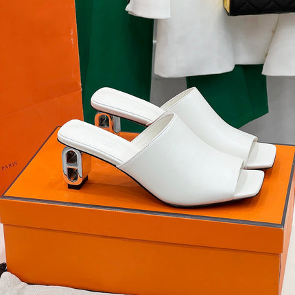 ICONIQUE 60 SANDAL IN WHITE CALFSKIN