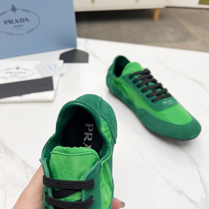 COLLAPSE SNEAKERS IN GREEN SUEDE AND NYLON