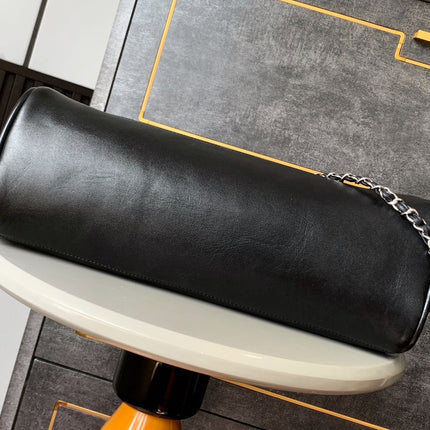 CHANEL 25S HOBO BAG 40 CM IN BLACK SMOOTH CALFSKIN