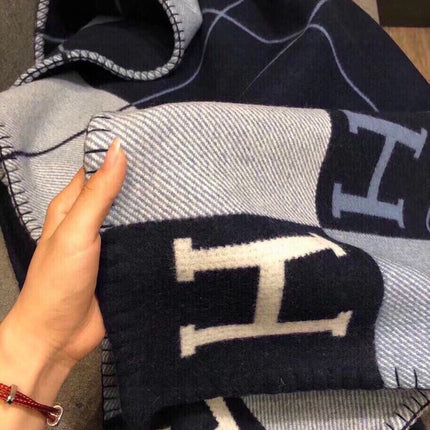 AVALON III THROW BLANKET 175 CM IN NAVY BLUE WOOL AND CASHMERE 351741