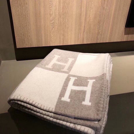 AVALON III THROW BLANKET 175 CM IN KHAKI BROWN WOOL AND CASHMERE 351745