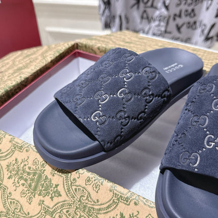 GG SLIDES IN NAVY BLUE SUEDE WITH EMBOSSED LOGO STYLE 4