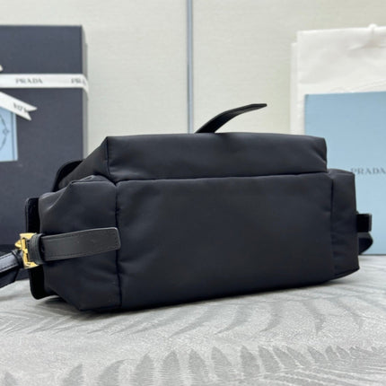 PRADA 25S EXPLORE LARGE SHOULDER BAG 30 IN BLACK RE-NYLON WITH FLAP