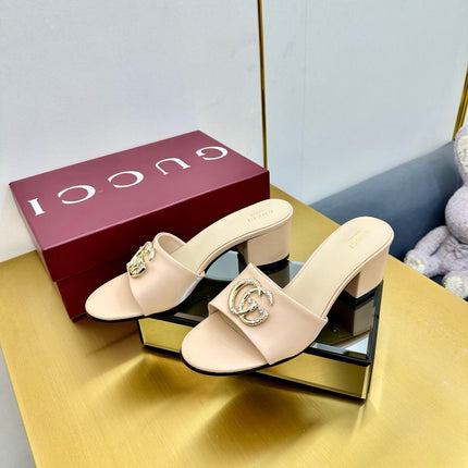 GG HIGH HEELS IN LIGHT BEIGE CALFSKIN GOLD-TONE HARDWARE WITH RHINESTONES