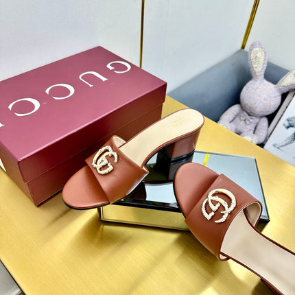 GG HIGH HEELS IN BROWN CALFSKIN GOLD-TONE HARDWARE WITH RHINESTONES