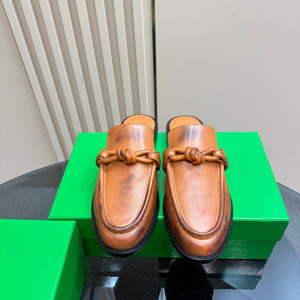 ASTAIRE MULE IN CINNAMON BROWN CALFSKIN