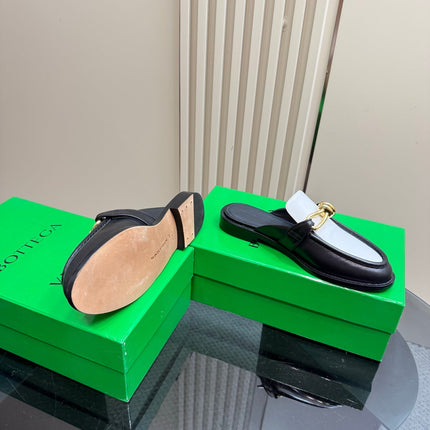 ASTAIRE MULE IN WHITE MIX BLACK CALFSKIN WITH GOLD HARDWARE