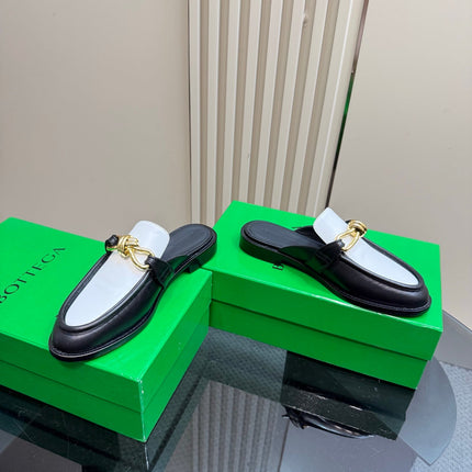 ASTAIRE MULE IN WHITE MIX BLACK CALFSKIN WITH GOLD HARDWARE