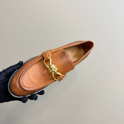 ASTAIRE LOAFER IN CINNAMON BROWN CALFSKIN WITH GOLD HARDWARE