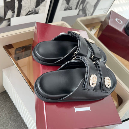 DOUBLE G CRYSTAL FLAT SANDALS IN BLACK SOFT LAMBSKIN