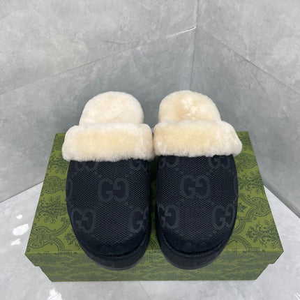 GG MULE IN BLACK MONOGRAM JACQUARD FABRIC AND RABBIT FUR LINING