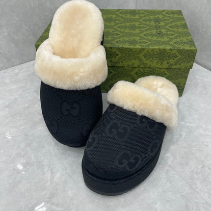 GG MULE IN BLACK MONOGRAM JACQUARD FABRIC AND RABBIT FUR LINING