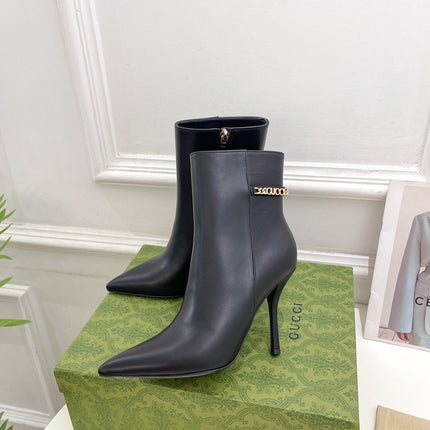SIGNORIA SHORT BOOTS 10.5CM IN BLACK CALFSKIN