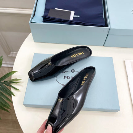 MULES SQUARE TOE IN BLACK SHINY CALFSKIN