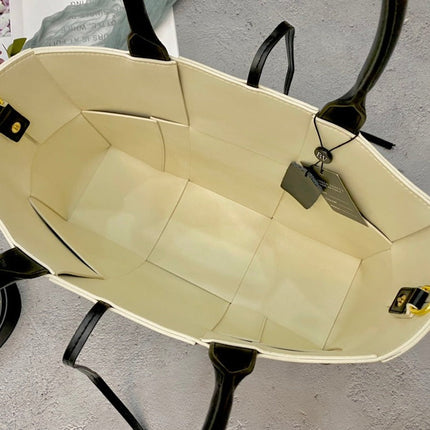 Arco Tote III Lagre Black