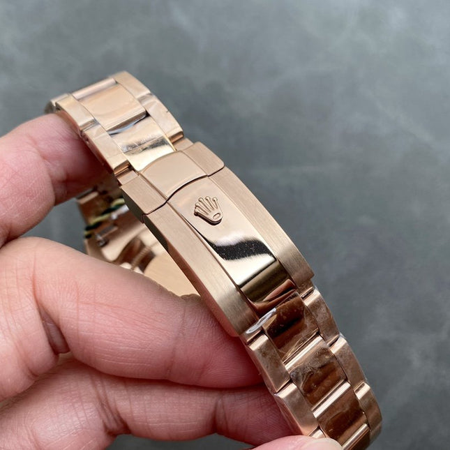 SKY-DWELLER 42 ROSE GOLD BLACK DIAL