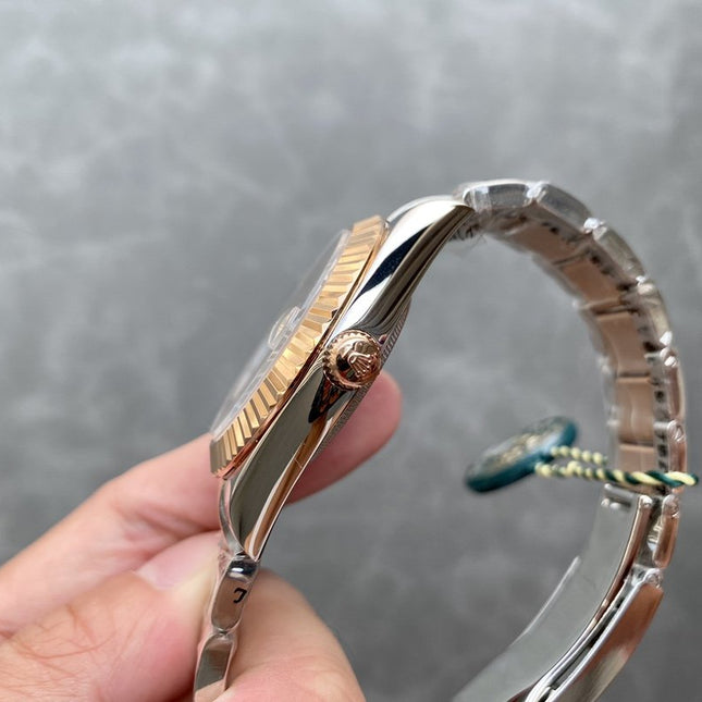 SKY-DWELLER TWO-TONE 42 ROSE GOLD BEZEL GREY DIAL