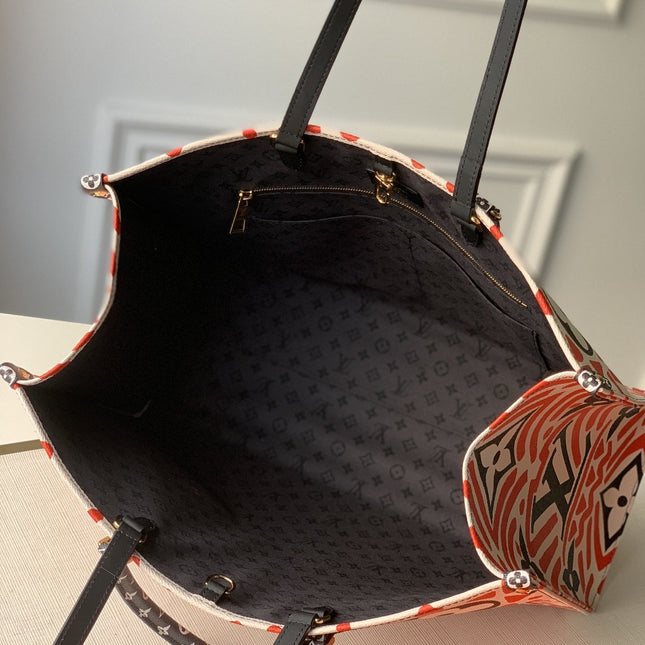 LV CRAFTY ONTHEGO GM CREAM AND RED MONOGRAM GIANT CANVAS