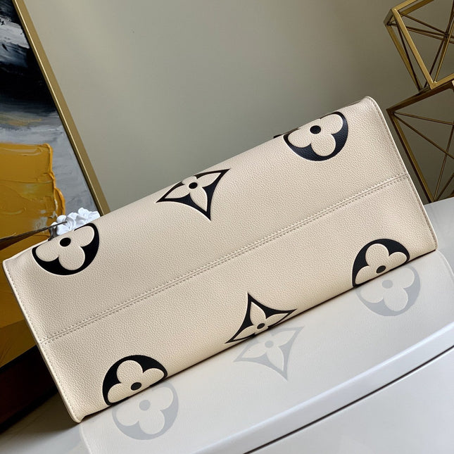 CRAFTY ONTHEGO GM 41 CREME BLACK MONOGRAM GIANT CANVAS