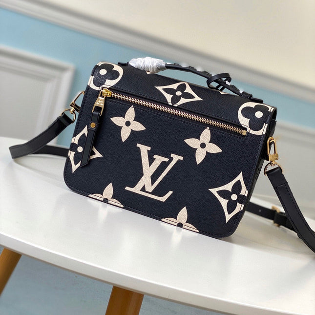 CRAFTY POCHETTE METIS 25 BLACK GRAINED COWHIDE