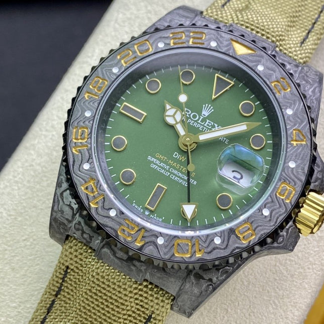 GMT - MASTER II CARBON GREEN