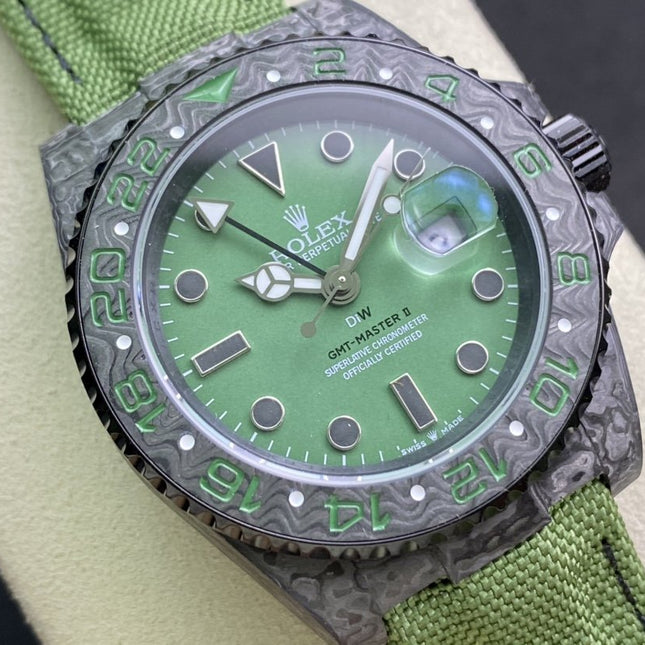 GMT - MASTER II CARBON CASE KHAKI DIAL