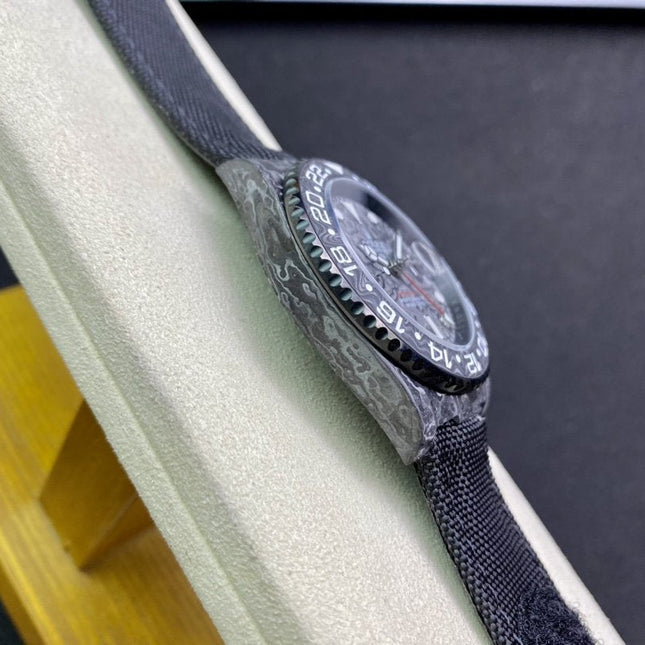 GMT - MASTER II CARBON CASE WHITE