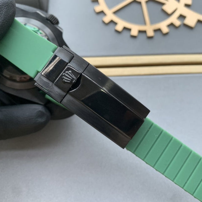 SUBMARINER DATE 41 BLACK CASE HULK