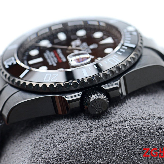 SUBMARINER DATE 40 CUSTOM ALL BLACK PRO HUNTER