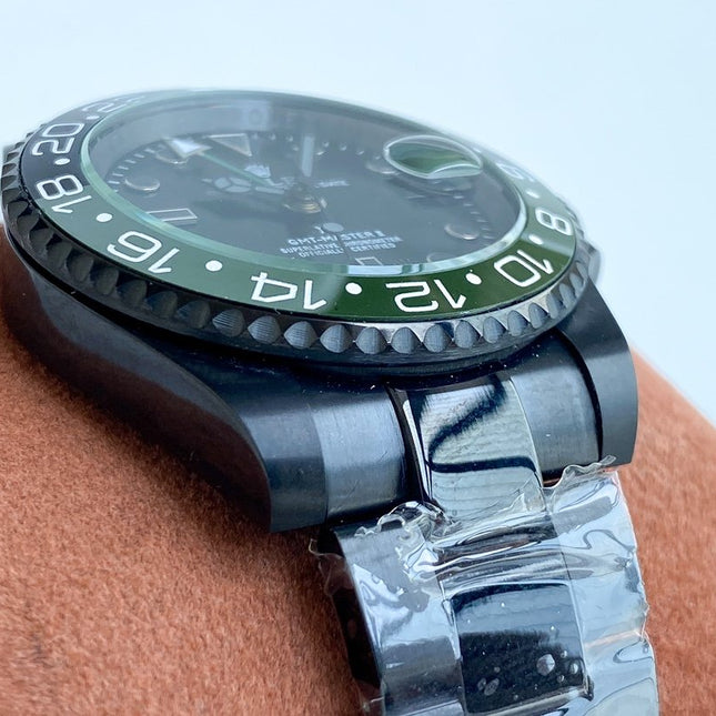 GMT-MASTER II CUSTOM BLACK CASE GREEN BLACK BEZEL