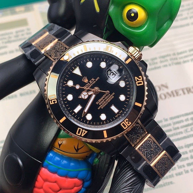SUBMARINER DATE 40 CUSTOM GOLD BLACK HAND ENGRAVED