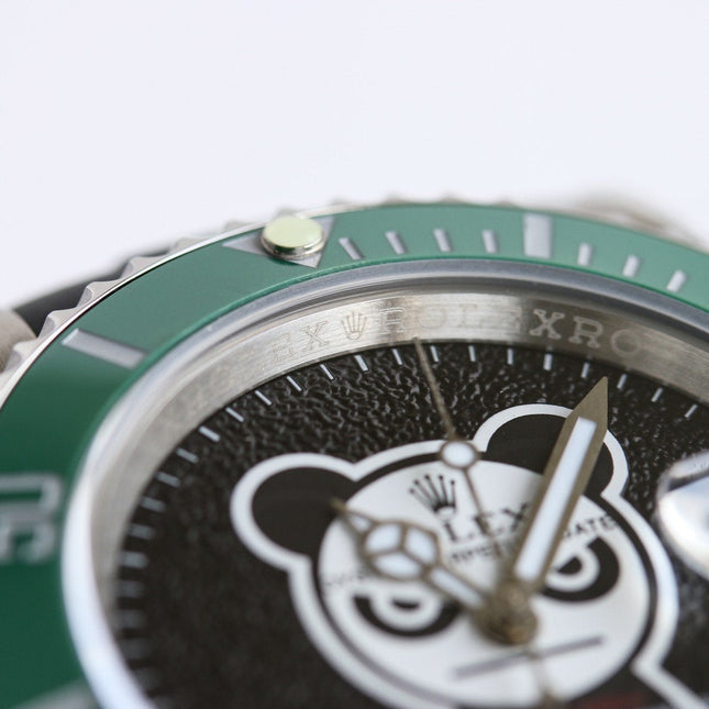 SUBMARINER DATE 40MM CUSTOM STEEL GREEN BEZEL BLACK BEAR DIAL