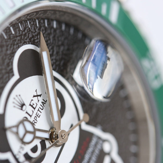 SUBMARINER DATE 40MM CUSTOM STEEL GREEN BEZEL BLACK BEAR DIAL