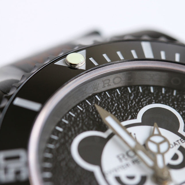 SUBMARINER DATE 40MM CUSTOM BLACK BEZEL