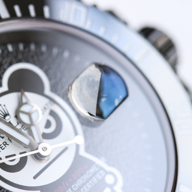 SUBMARINER DATE 40MM CUSTOM BLACK BEZEL