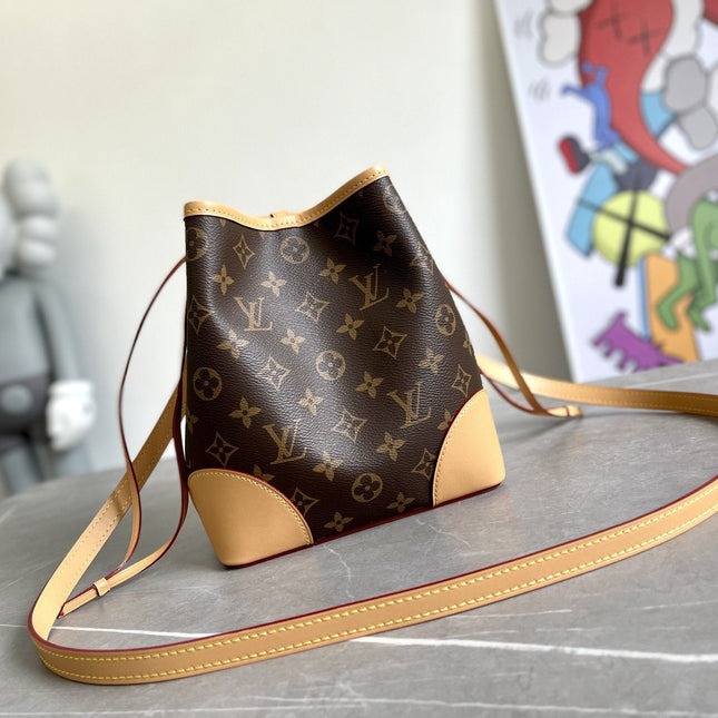 NOE PURSE 15CM MONOGRAM CANVAS