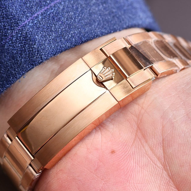 OYSTER PERPETUAL SUBMARINER ARTISANS DE GENEVE
