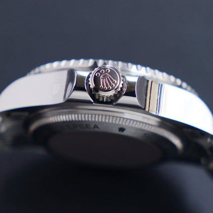 SEA-DWELLER CUSTOM DEEP GREEN DIAL