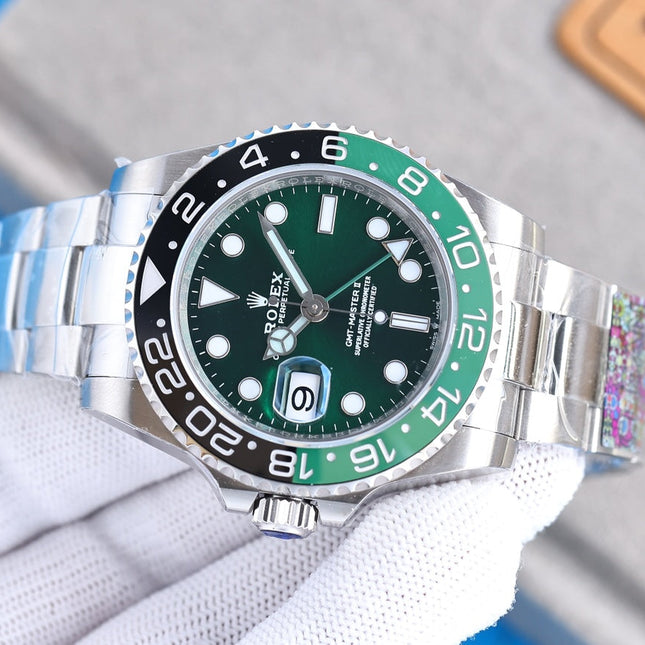 GMT-MASTER II CUSTOM GREEN BLACK BEZEL GREEN DIAL OYSTER BRACELET