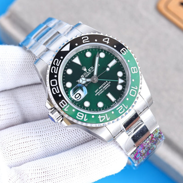 GMT-MASTER II CUSTOM GREEN BLACK BEZEL GREEN DIAL OYSTER BRACELET