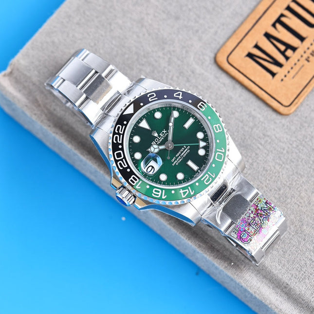 GMT-MASTER II CUSTOM GREEN BLACK BEZEL GREEN DIAL OYSTER BRACELET
