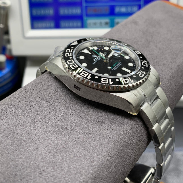 GMT-MASTER II CUSTOM BLACK BEZEL BLACK DIAL