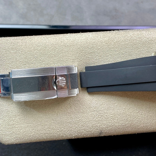 DAYTONA STEEL CASE CERAMIC WHITE MOP DIAMOND NUMERALS