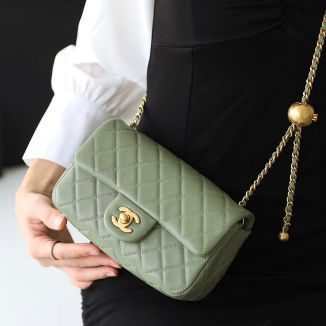 FLAP BAG 20CM KHAKI LAMBSKIN GOLD HARDWARE