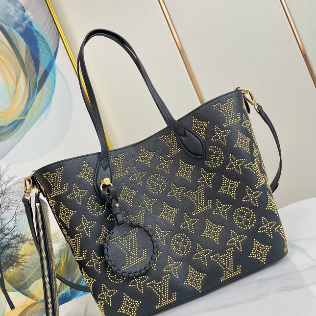 BLOSSOM MM 30 BLACK MAHINA CALFSKIN