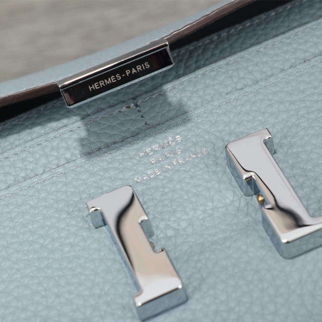 HM CLUTCH CONSTANCE 20.5 ICEBERG CALFSKIN SILVER HARDWARE