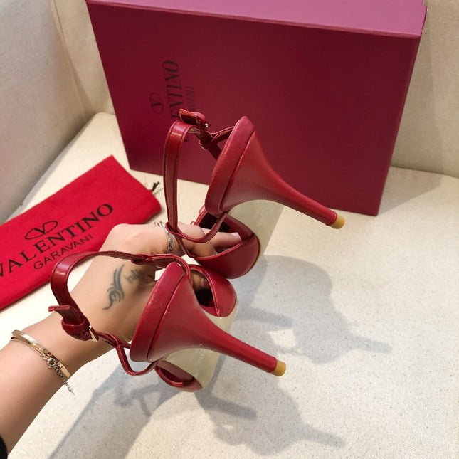 VLOGO SIGNATURE CHERRY RED CALFSKIN HIGH SLINGBACK PUMP 7 CM