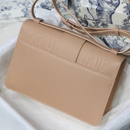 MONTAIGNE 24 IN BISQUE BEIGE CALFSKIN