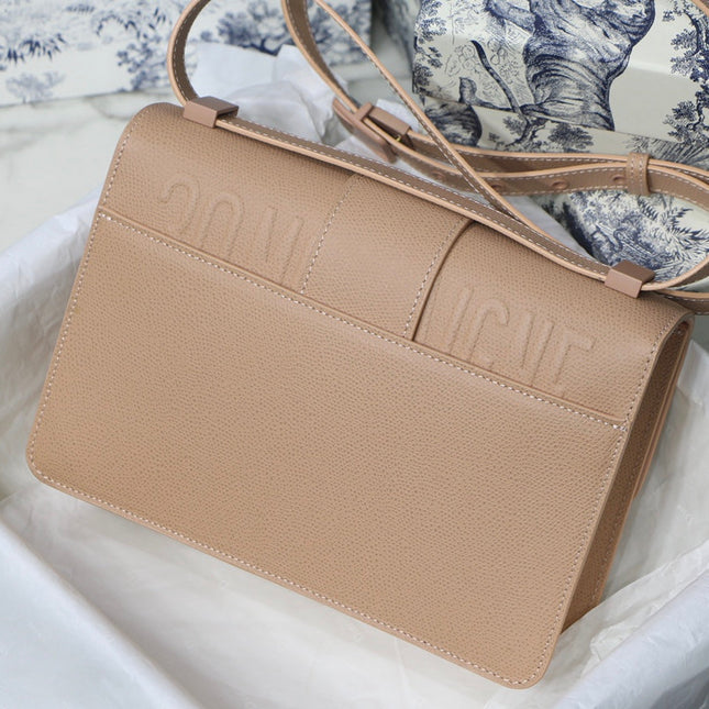 MONTAIGNE 24 IN BISQUE BEIGE CALFSKIN