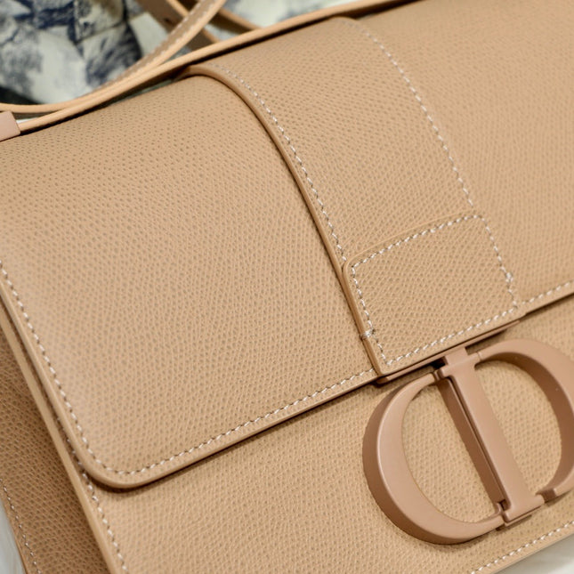 MONTAIGNE 24 IN BISQUE BEIGE CALFSKIN